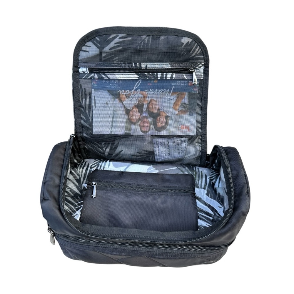 Lug Black Quilted Men's or Women’s Toiletry Bag NWT. Great for traveling. - Picture 5 of 11